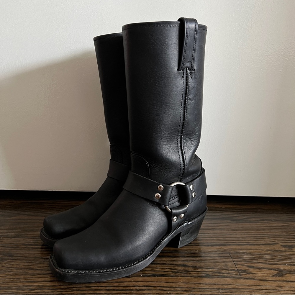 FRYE Harness 12R Black Boots